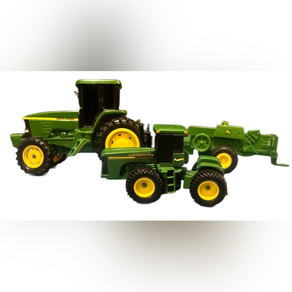 John Deere Toy Small Tractor Set - Picture 2 of 11
